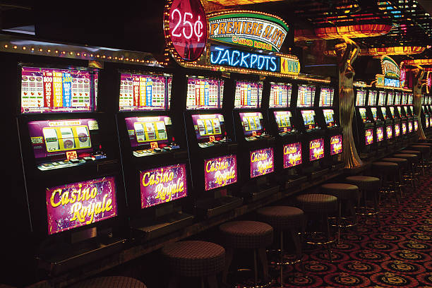 saat4d Mega Sevens live-dealer studio with professional lighting and multiple camera angles